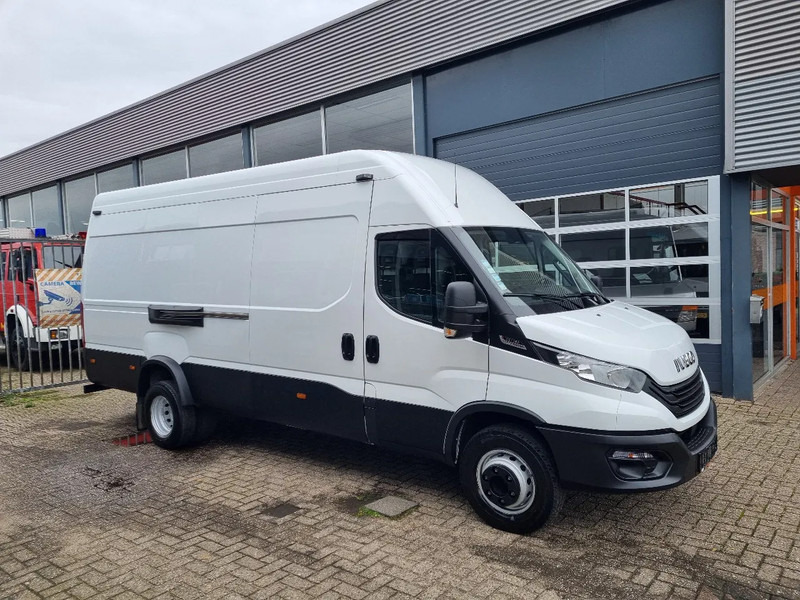 Iveco Daily 70C18 3.0D L4H3 Hi-Matic Euro 6 GVW 7000 kg - כלי רכב מסחרי עם לוח: תמונה 1 Iveco Daily 70C18 3.0D L4H3 Hi-Matic Euro 6 GVW 7000 kg - כלי רכב מסחרי עם לוח: תמונה 1