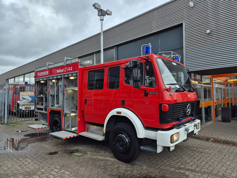 Mercedes-Benz SK 1224 4x4 FIRETRUCK/ FEUERWEHR/ 2400L TANK/ EXPEDITION - משאית אש: תמונה 2 Mercedes-Benz SK 1224 4x4 FIRETRUCK/ FEUERWEHR/ 2400L TANK/ EXPEDITION - משאית אש: תמונה 2