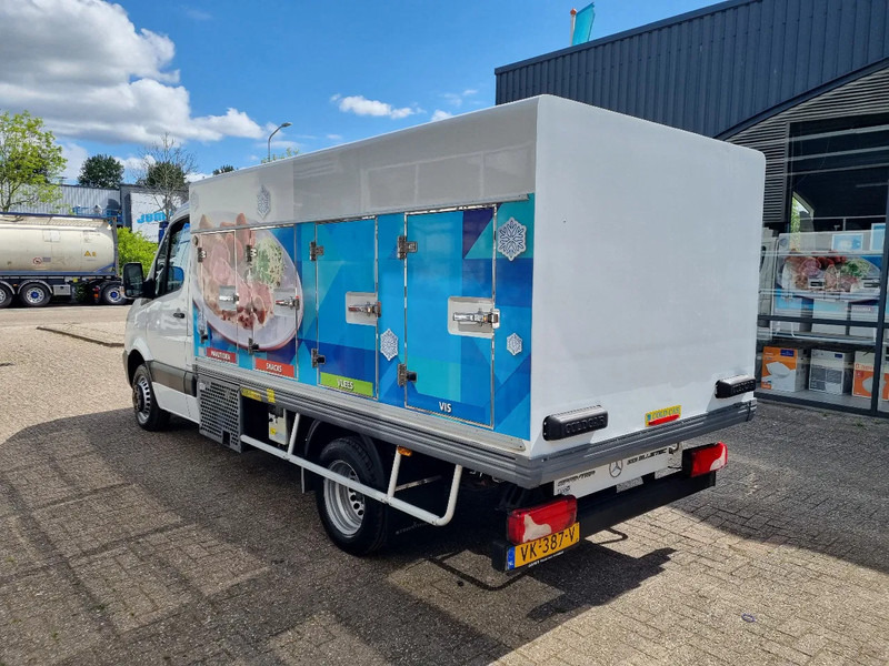 Mercedes-Benz Sprinter 513 CDI COLDCAR EISWAGEN -40C 4+4 TUREN EURO 6 ICECREAM - כלי רכב מסחרי לקירור: תמונה 5 Mercedes-Benz Sprinter 513 CDI COLDCAR EISWAGEN -40C 4+4 TUREN EURO 6 ICECREAM - כלי רכב מסחרי לקירור: תמונה 5
