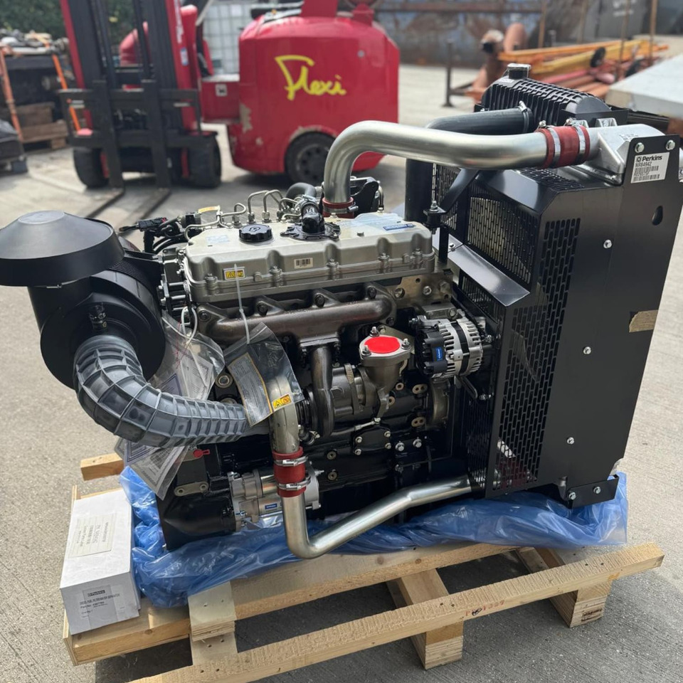 New Perkins 1104D-E44TA NR Build Generating Set with Radiator - מנוע: תמונה 1 New Perkins 1104D-E44TA NR Build Generating Set with Radiator - מנוע: תמונה 1