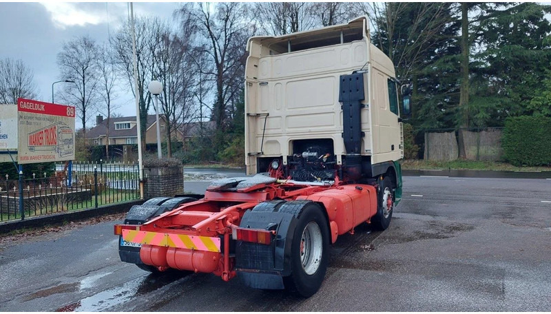 DAF XF 95.430 4x2 EURO 2 Manual Gearbox - יחידת טרקטור: תמונה 3 DAF XF 95.430 4x2 EURO 2 Manual Gearbox - יחידת טרקטור: תמונה 3