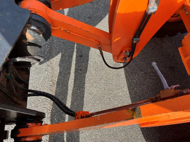 Doosan DL250 - מעמיס גלגלים: תמונה 5 Doosan DL250 - מעמיס גלגלים: תמונה 5