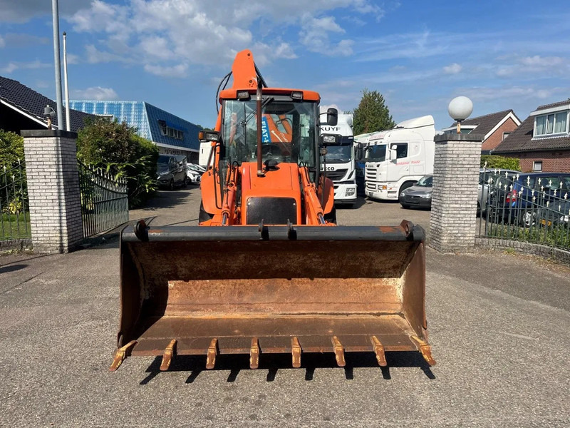 Fiat Hitachi FB 110 New Holland FB110 - מחפרון: תמונה 2 Fiat Hitachi FB 110 New Holland FB110 - מחפרון: תמונה 2