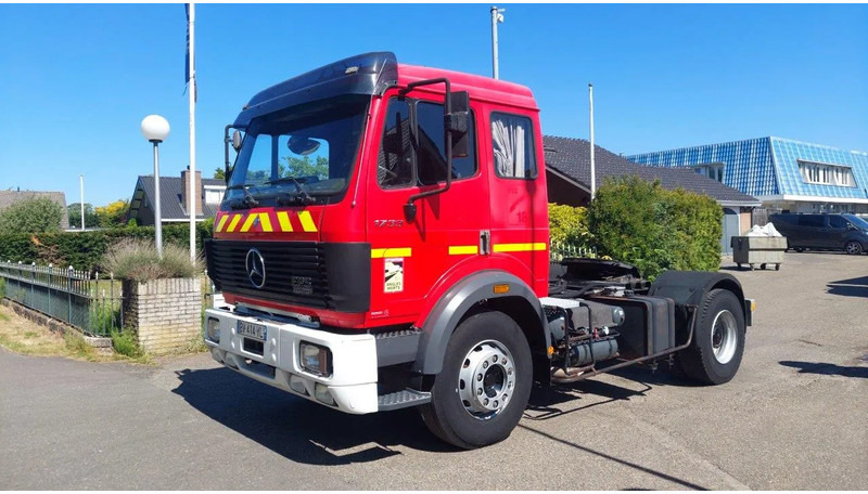 Mercedes-Benz SK 1733 4x2 STEEL SUSPENSION - יחידת טרקטור: תמונה 1 Mercedes-Benz SK 1733 4x2 STEEL SUSPENSION - יחידת טרקטור: תמונה 1