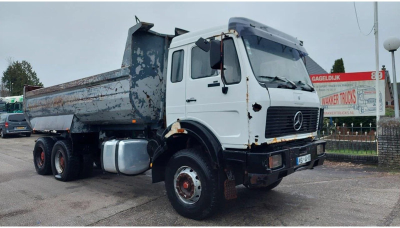 Mercedes-Benz SK 2635 2235 6x4 KIPPER STEEL SPRING MANUAL GEARBOX - מזהיר: תמונה 3 Mercedes-Benz SK 2635 2235 6x4 KIPPER STEEL SPRING MANUAL GEARBOX - מזהיר: תמונה 3