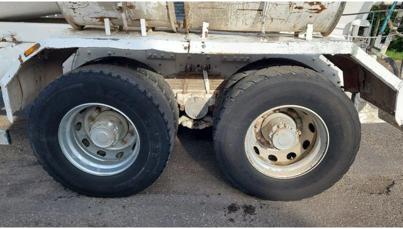 משאית מערבלת בטון Renault Kerax 370 8x4 Mixer Steel: תמונה 7