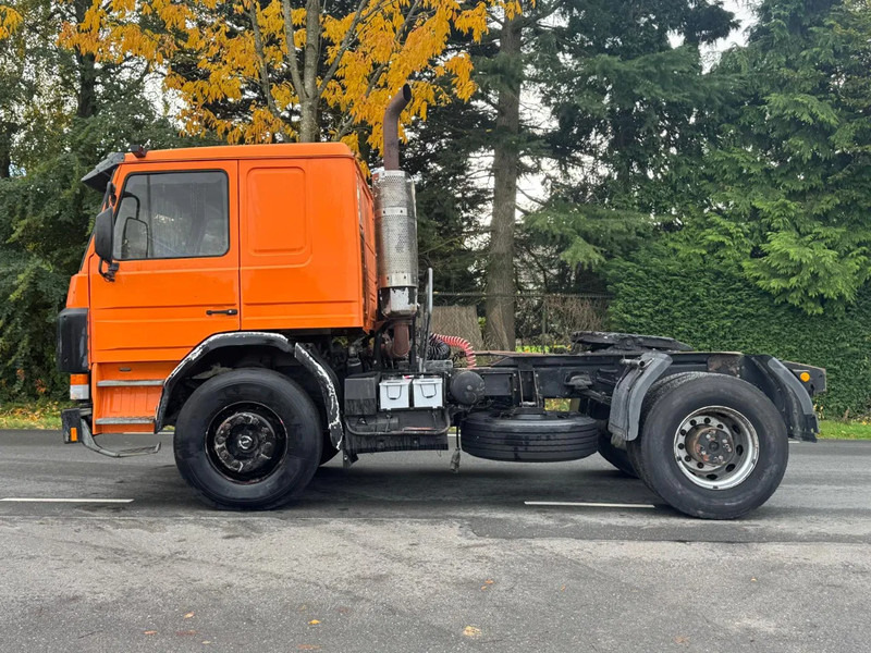 Scania P113-320 BIG AXLE FULL STEEL SPRING MANUAL GEARBOX - יחידת טרקטור: תמונה 4 Scania P113-320 BIG AXLE FULL STEEL SPRING MANUAL GEARBOX - יחידת טרקטור: תמונה 4