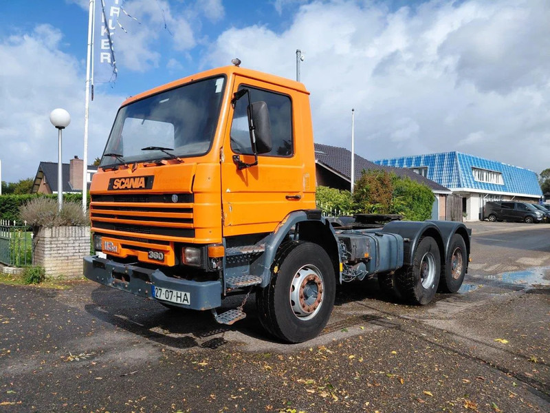 Scania P113-360 6x4 TRUCKHEAD FULL STEEL SPRING BIG AXLES - יחידת טרקטור: תמונה 1 Scania P113-360 6x4 TRUCKHEAD FULL STEEL SPRING BIG AXLES - יחידת טרקטור: תמונה 1