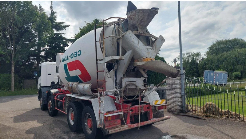Scania P114-340 8x4 Mixer Full Steel Spring - משאית מערבלת בטון: תמונה 4 Scania P114-340 8x4 Mixer Full Steel Spring - משאית מערבלת בטון: תמונה 4