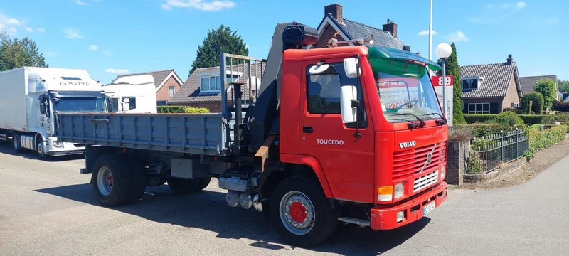 Volvo FL 10.320 4x2 Kipper Crane Steel Suspension - מזהיר, משאית מנוף: תמונה 4 Volvo FL 10.320 4x2 Kipper Crane Steel Suspension - מזהיר, משאית מנוף: תמונה 4