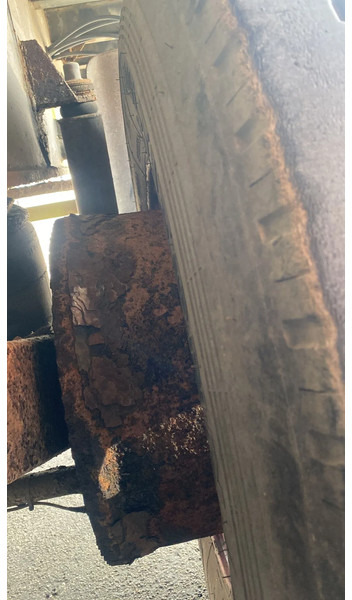 סמיטריילר צד נופל/ שטוח Zwalve 3 BPW axle with DRUM brake: תמונה 7