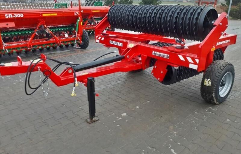 AGRO-FACTORY WAŁ GROMIX CAMBRIDGE 5.0 - רולר חקלאי: תמונה 1 AGRO-FACTORY WAŁ GROMIX CAMBRIDGE 5.0 - רולר חקלאי: תמונה 1