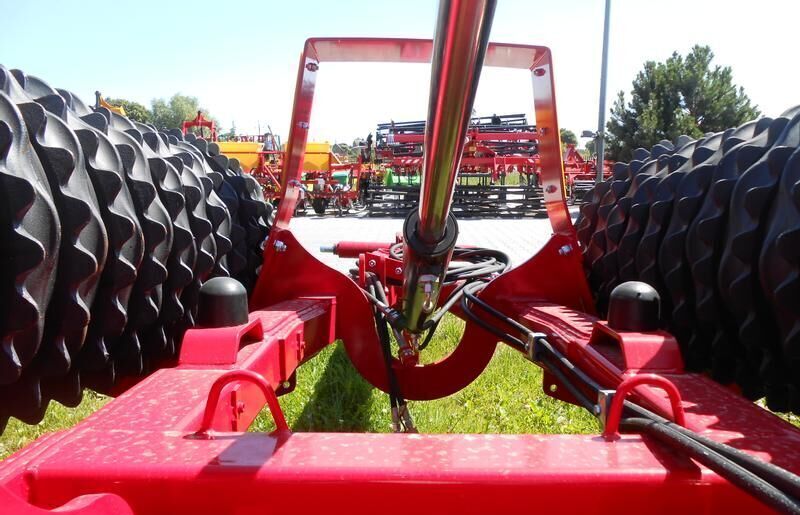 AGRO-FACTORY Wał uprawowy GROM 5.3 M - רולר חקלאי: תמונה 4 AGRO-FACTORY Wał uprawowy GROM 5.3 M - רולר חקלאי: תמונה 4