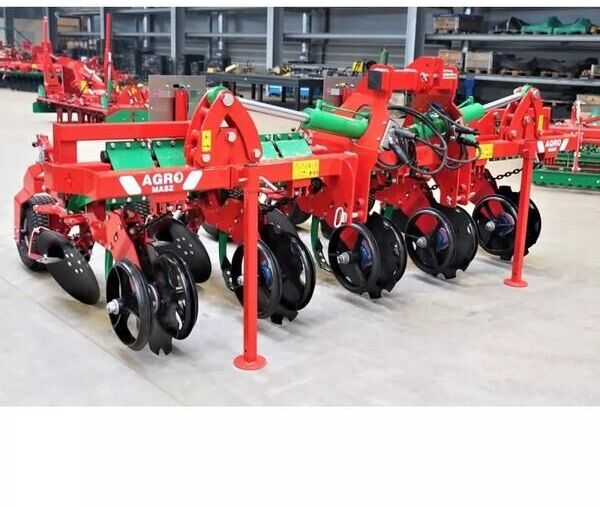 AGRO-MASZ AGREGAT DO UPRAWY MIĘDZYRZĘDOWEJ (PIELNIK) - מכונה חקלאית: תמונה 2 AGRO-MASZ AGREGAT DO UPRAWY MIĘDZYRZĘDOWEJ (PIELNIK) - מכונה חקלאית: תמונה 2