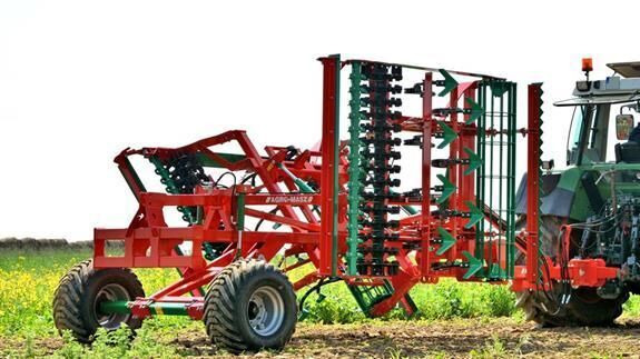 AGRO-MASZ AUC 40H - קלטרת: תמונה 1 AGRO-MASZ AUC 40H - קלטרת: תמונה 1
