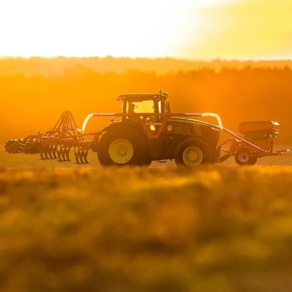 AGRO-MASZ IKAR - PNEUMATYCZNY SIEWNIK ZBOŻOWY (FRONTOWY) - מפזרת דשן: תמונה 1 AGRO-MASZ IKAR - PNEUMATYCZNY SIEWNIK ZBOŻOWY (FRONTOWY) - מפזרת דשן: תמונה 1