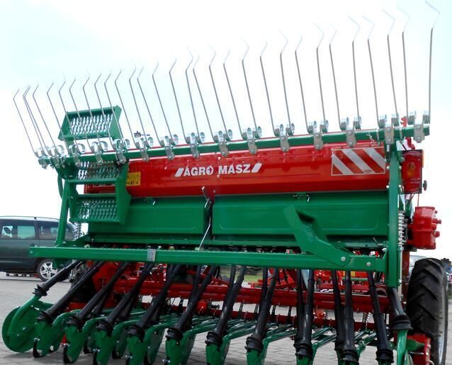 AGRO-MASZ SR-250 / SEMBRADORA - מקדחת זרעים: תמונה 1 AGRO-MASZ SR-250 / SEMBRADORA - מקדחת זרעים: תמונה 1