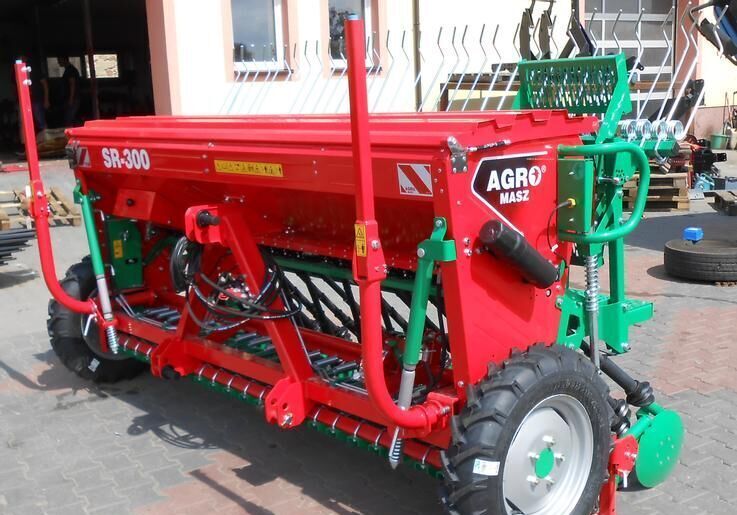 AGRO-MASZ SR-300 / SEMBRADORA MECÁNICA - מקדחת זרעים: תמונה 2 AGRO-MASZ SR-300 / SEMBRADORA MECÁNICA - מקדחת זרעים: תמונה 2