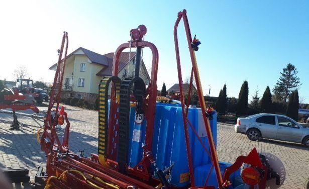 BIARZDKI Opryskiwacz zawieszany 1000 l / 15 - מרסס מותקן על טרקטור: תמונה 2 BIARZDKI Opryskiwacz zawieszany 1000 l / 15 - מרסס מותקן על טרקטור: תמונה 2