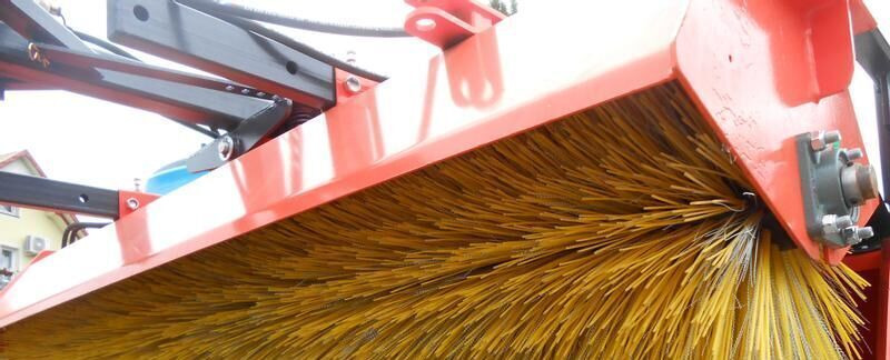 METAL-TECHNIK Zamiatarka 2m/ New Sweeper / Barredora de 2 m - מטאטא עבור מטאטא כבישים: תמונה 2 METAL-TECHNIK Zamiatarka 2m/ New Sweeper / Barredora de 2 m - מטאטא עבור מטאטא כבישים: תמונה 2