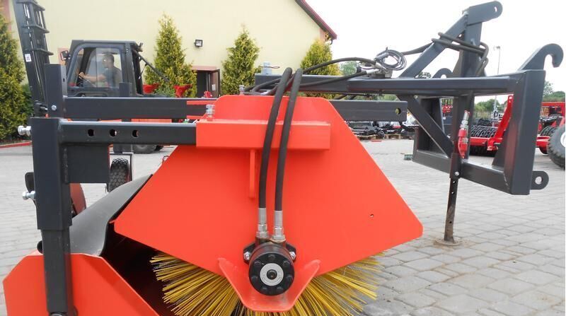 Metal-technik Sweeper/ Zamiatarka 2,4*M - מטאטא עבור כלי רכב עירוני/ מיוחד: תמונה 3 Metal-technik Sweeper/ Zamiatarka 2,4*M - מטאטא עבור כלי רכב עירוני/ מיוחד: תמונה 3