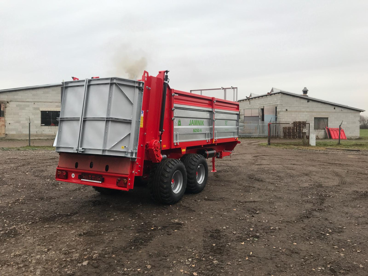 ROLTRANS N 250/4 Jamnik 8t - מפזרת זבל: תמונה 1 ROLTRANS N 250/4 Jamnik 8t - מפזרת זבל: תמונה 1