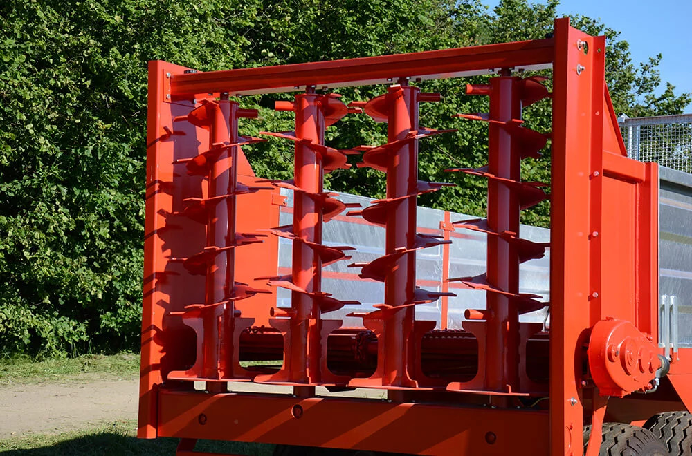 Roltrans N250/4 HELIOS - מפזרת דשן: תמונה 1 Roltrans N250/4 HELIOS - מפזרת דשן: תמונה 1