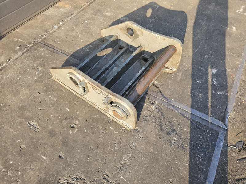 Liebherr adaptor plate sw66 liebherr sw66 likufix - מצמד מהיר עבור מכונת בנייה: תמונה 3 Liebherr adaptor plate sw66 liebherr sw66 likufix - מצמד מהיר עבור מכונת בנייה: תמונה 3