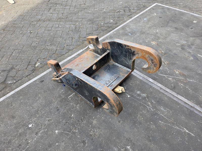 Adaptor plate cw55s verachtert kopplaat cw55s verachtert eurosteel - מצמד מהיר עבור מכונת בנייה: תמונה 4 Adaptor plate cw55s verachtert kopplaat cw55s verachtert eurosteel - מצמד מהיר עבור מכונת בנייה: תמונה 4