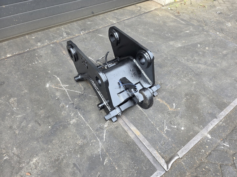 Hydr. snelwissel cw40 verachtert snelwissel cw30 cw40 - מצמד מהיר עבור מכונת בנייה: תמונה 3 Hydr. snelwissel cw40 verachtert snelwissel cw30 cw40 - מצמד מהיר עבור מכונת בנייה: תמונה 3