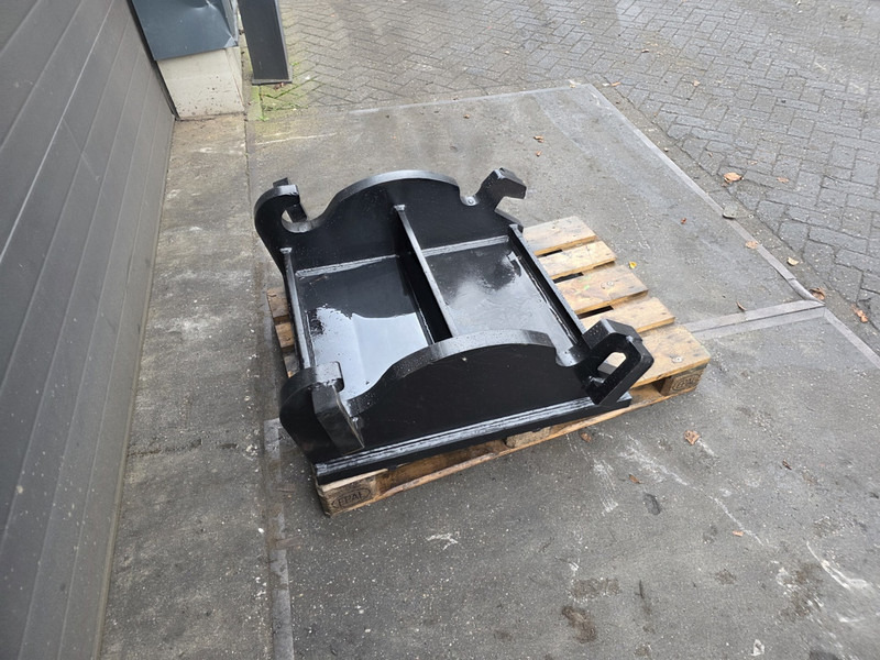 Kopplaat cw45 breedt adaptor plate verachtert cw 45 - מצמד מהיר עבור מכונת בנייה: תמונה 3 Kopplaat cw45 breedt adaptor plate verachtert cw 45 - מצמד מהיר עבור מכונת בנייה: תמונה 3