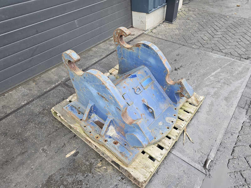 Kopplaat cw55s verachtert adaptor plate verachtert - מצמד מהיר עבור מכונת בנייה: תמונה 1 Kopplaat cw55s verachtert adaptor plate verachtert - מצמד מהיר עבור מכונת בנייה: תמונה 1