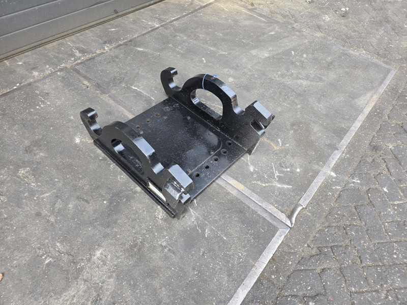 Kopplaat verachtert cw45s adaptor plate verachtert cw45s - מצמד מהיר עבור מכונת בנייה: תמונה 2 Kopplaat verachtert cw45s adaptor plate verachtert cw45s - מצמד מהיר עבור מכונת בנייה: תמונה 2