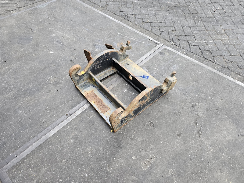 Kopplaat verachtert eurosteel cw 30 cw40 kopplaat adaptorplate - מצמד מהיר עבור מכונת בנייה: תמונה 4 Kopplaat verachtert eurosteel cw 30 cw40 kopplaat adaptorplate - מצמד מהיר עבור מכונת בנייה: תמונה 4