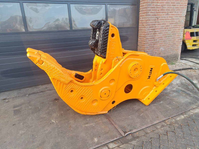 Npk g26j vergruizer g26j crusher - מזמרת הריסה: תמונה 3 Npk g26j vergruizer g26j crusher - מזמרת הריסה: תמונה 3
