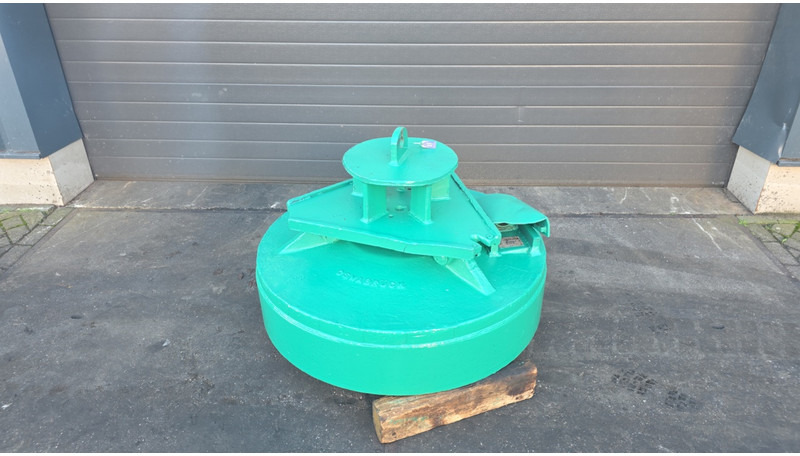 Scrap magnet schrootmagneet steinert demag magneet liebherr sennebogen - מכונת אחיזה עבור מכונת בנייה: תמונה 1 Scrap magnet schrootmagneet steinert demag magneet liebherr sennebogen - מכונת אחיזה עבור מכונת בנייה: תמונה 1