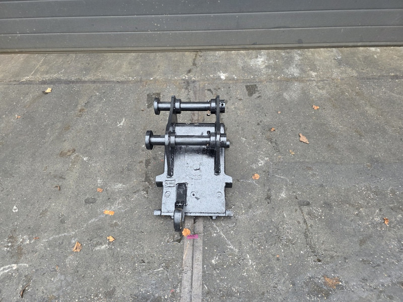 Snelwissel cw 10 mechanisch coupler verachtert cw 10 snelwissel - מצמד מהיר עבור מכונת בנייה: תמונה 1 Snelwissel cw 10 mechanisch coupler verachtert cw 10 snelwissel - מצמד מהיר עבור מכונת בנייה: תמונה 1