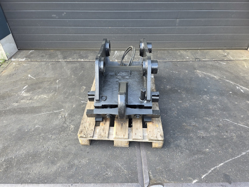 Snelwissel cw55s komatsu pc450 coupler verachtert cw55s - מצמד מהיר עבור מכונת בנייה: תמונה 1 Snelwissel cw55s komatsu pc450 coupler verachtert cw55s - מצמד מהיר עבור מכונת בנייה: תמונה 1