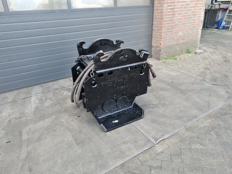 Trilblok cw 30 vibration plate dehaco npk verachtert cat - לוח רטט: תמונה 2 Trilblok cw 30 vibration plate dehaco npk verachtert cat - לוח רטט: תמונה 2