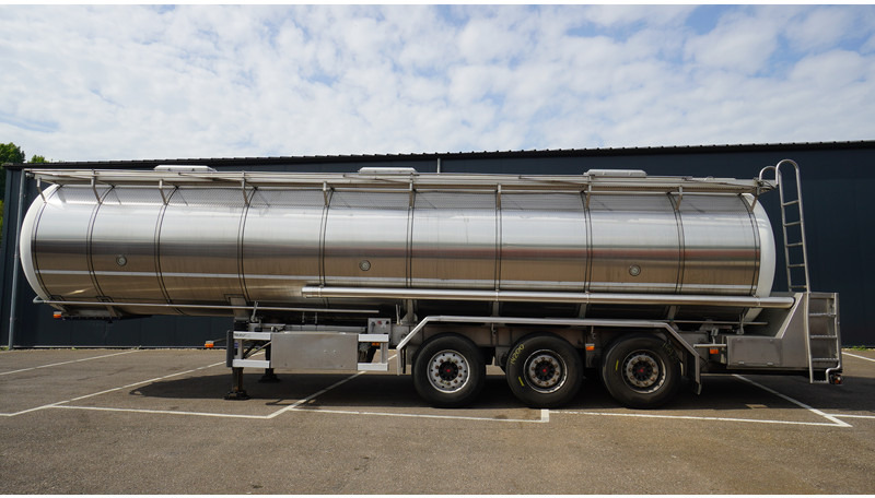 Burg 3 AXLE FOOD TRAILER 38.200LTR - סמיטריילר מכל: תמונה 1 Burg 3 AXLE FOOD TRAILER 38.200LTR - סמיטריילר מכל: תמונה 1