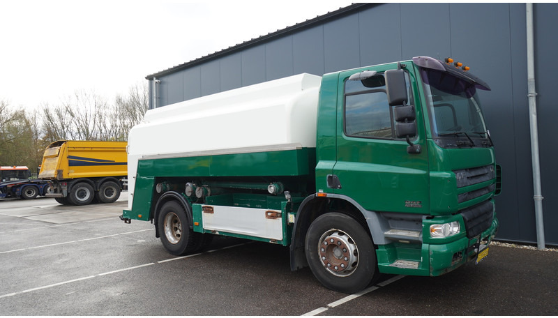 DAF 75.250 FUEL TANK TRUCK 11.300LTR 783.400KM - משאית מכל: תמונה 4 DAF 75.250 FUEL TANK TRUCK 11.300LTR 783.400KM - משאית מכל: תמונה 4