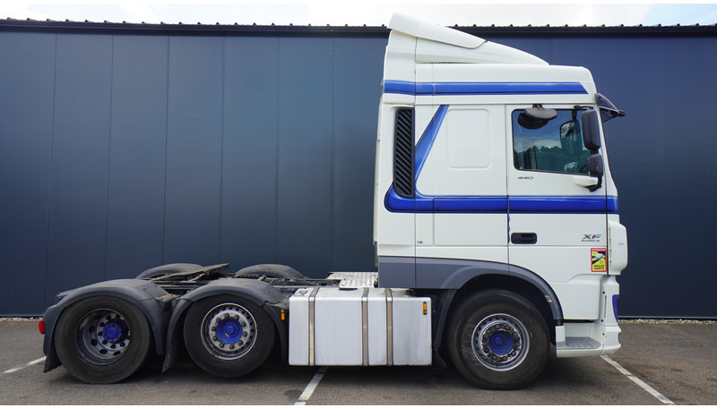 DAF XF 440 6X2 SPACECAB 718.000KM - יחידת טרקטור: תמונה 2 DAF XF 440 6X2 SPACECAB 718.000KM - יחידת טרקטור: תמונה 2