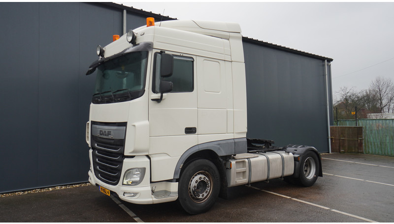 DAF XF 440 SPACECAB EURO 6 - יחידת טרקטור: תמונה 3 DAF XF 440 SPACECAB EURO 6 - יחידת טרקטור: תמונה 3