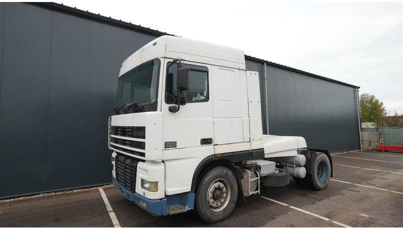 DAF XF 95.380 SC MANUAL GEARBOX EURO 3 - יחידת טרקטור: תמונה 3 DAF XF 95.380 SC MANUAL GEARBOX EURO 3 - יחידת טרקטור: תמונה 3
