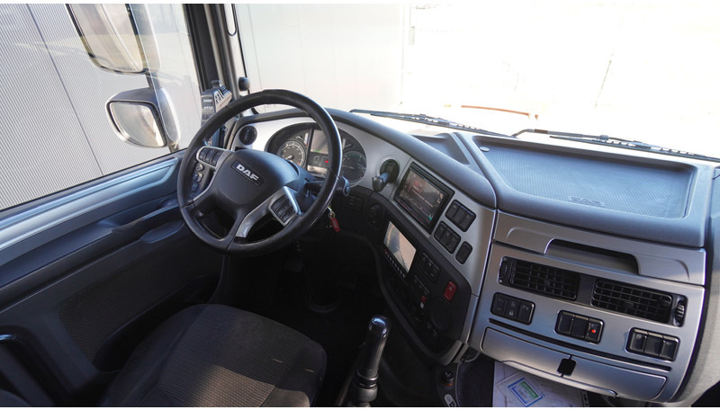 DAF XF460 8X2 HOOKARM SYSTEM TRUCK - משאית הרמת וו: תמונה 4 DAF XF460 8X2 HOOKARM SYSTEM TRUCK - משאית הרמת וו: תמונה 4