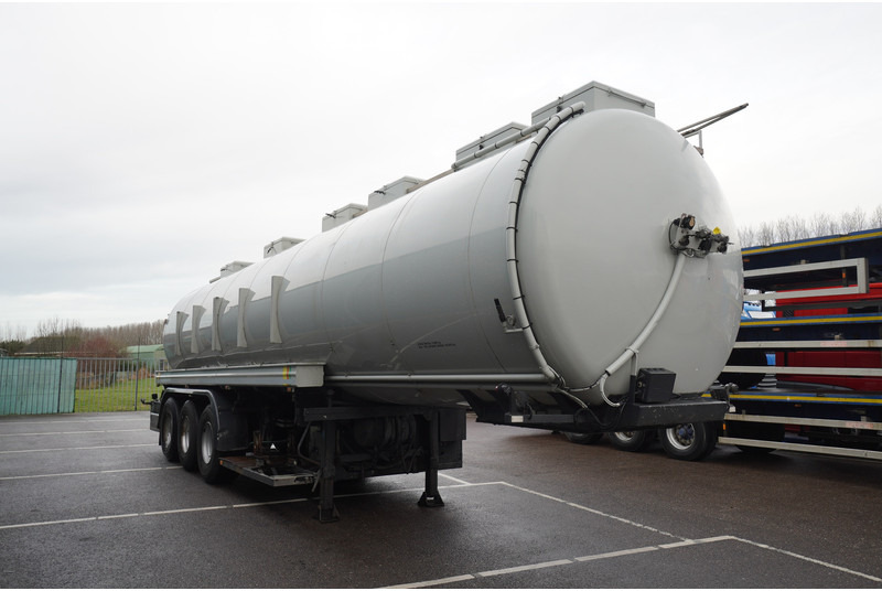 Dijkstra 3 AXLE TANK TRAILER 36 M3 - סמיטריילר מכל: תמונה 3 Dijkstra 3 AXLE TANK TRAILER 36 M3 - סמיטריילר מכל: תמונה 3