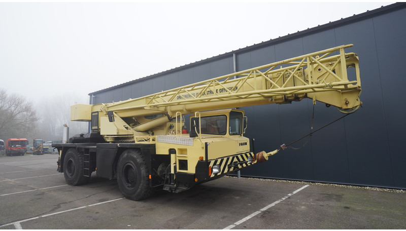 Faun RTF 30 4X4 MOBILE CRANE - משאית מנוף: תמונה 3 Faun RTF 30 4X4 MOBILE CRANE - משאית מנוף: תמונה 3