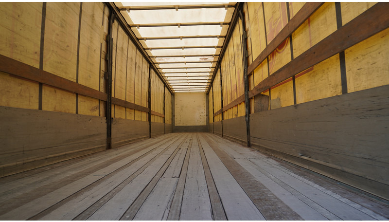 Groenewegen 3 AXLE CURTAINSIDE TRAILER WITH ALUMINIUM SIDE BOARDS - סמיטריילר עם וילונות צד: תמונה 4 Groenewegen 3 AXLE CURTAINSIDE TRAILER WITH ALUMINIUM SIDE BOARDS - סמיטריילר עם וילונות צד: תמונה 4