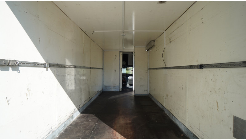 Iveco DAILY 70C17 CLOSED BOX 185.500KM - משאית תיבה: תמונה 5 Iveco DAILY 70C17 CLOSED BOX 185.500KM - משאית תיבה: תמונה 5
