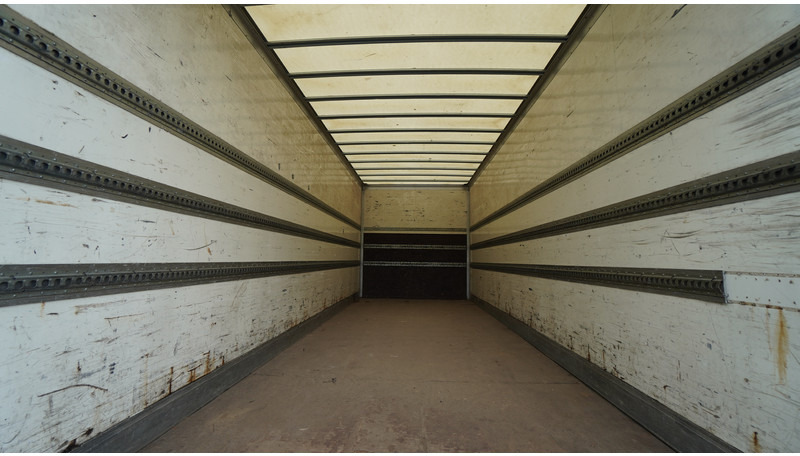 Iveco ML120E18 CLOSED BOX 187.000KM - משאית תיבה: תמונה 5 Iveco ML120E18 CLOSED BOX 187.000KM - משאית תיבה: תמונה 5
